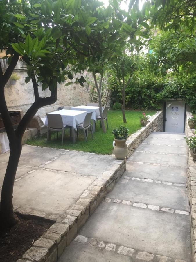 Апартаменты House Garden Модика Экстерьер фото